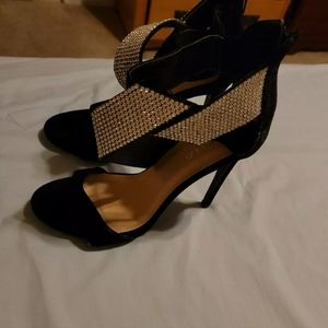 LILIANA Ankle Strap Heeled Sandal Olive Green Suede Stacked Heel Size 8